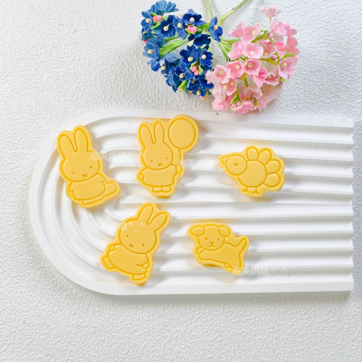 Cute 3D Press Cookie Mold with - Commercial Kitchen Accessories ulasan dan harga