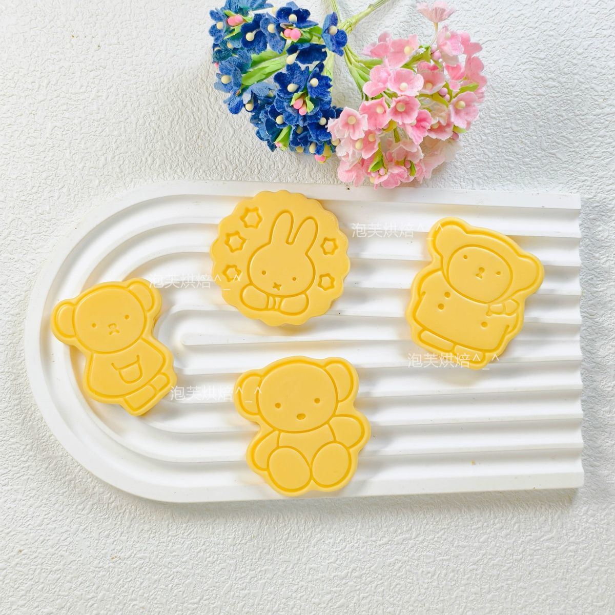 Cute 3D Press Cookie Mold with - Commercial Kitchen Accessories ulasan dan harga